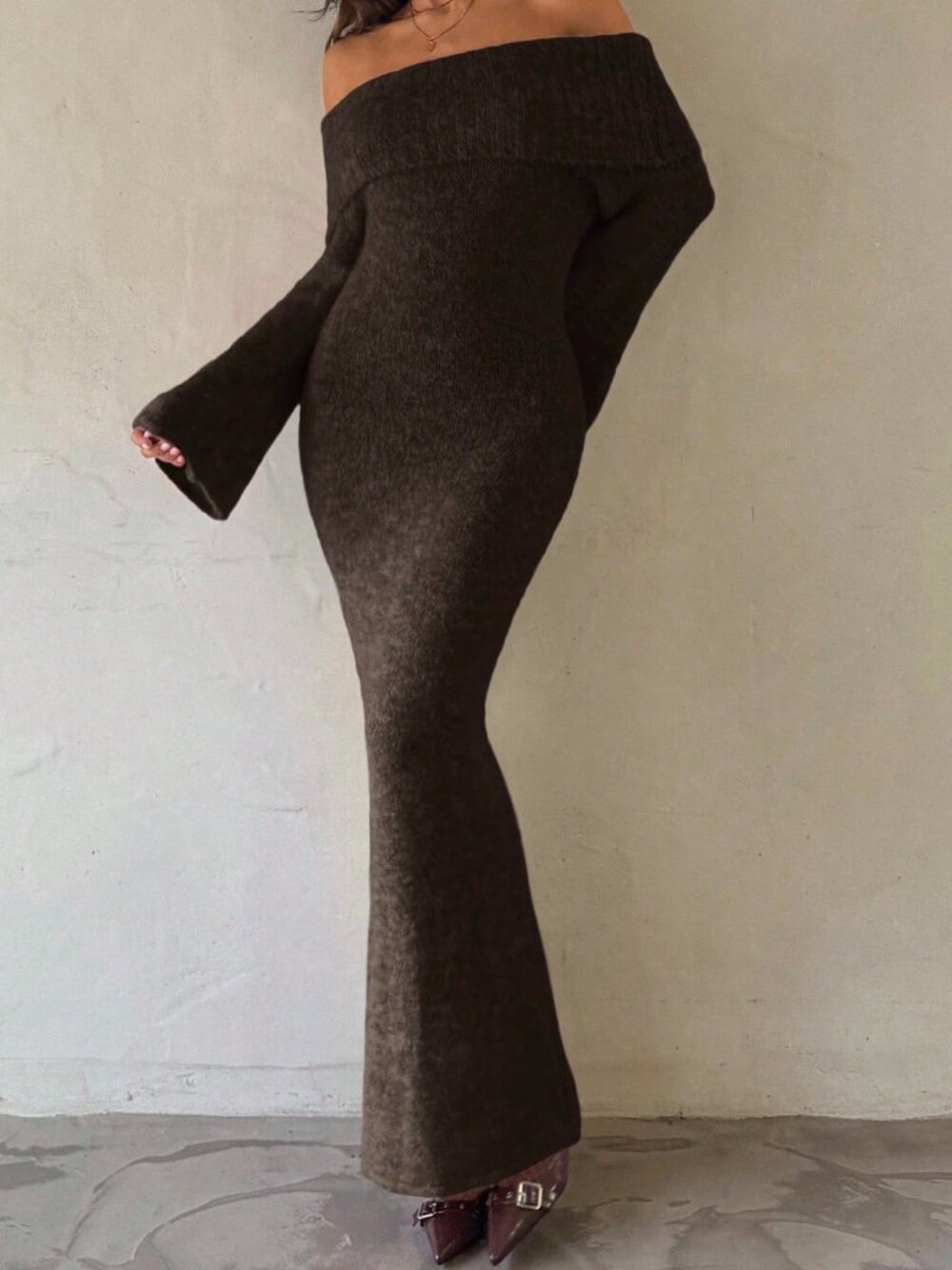 Brown Elegant Women's Rib-Knit Zipper Off Shoulder Slim Fit Bodycon Dress - Picture 6 of 7